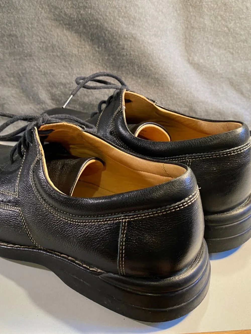 Johnston & Murphy - 10.5M - Men's Black Leather Dress Shoes